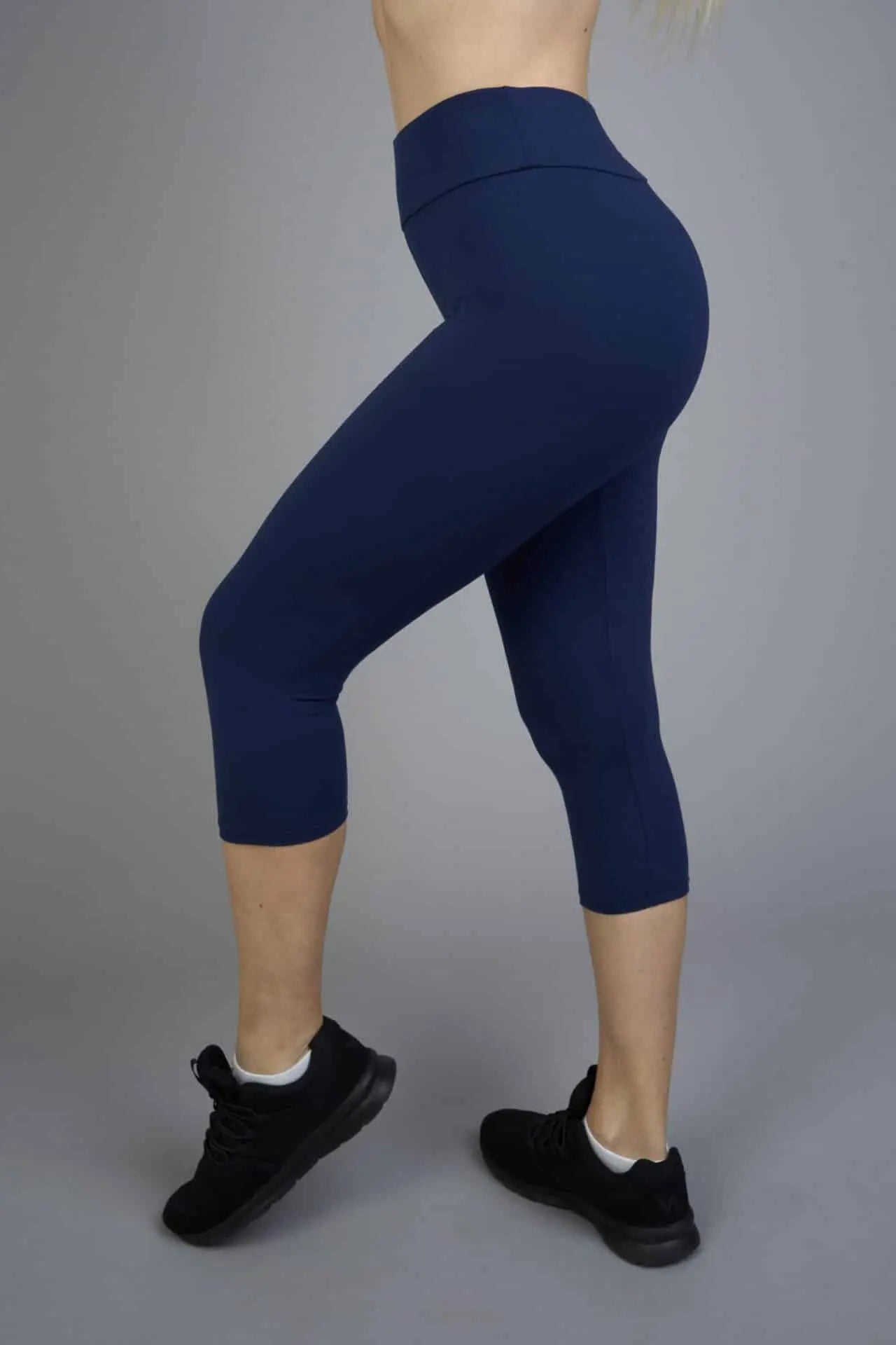Dámské mléčné hedvábné capri legíny – 303