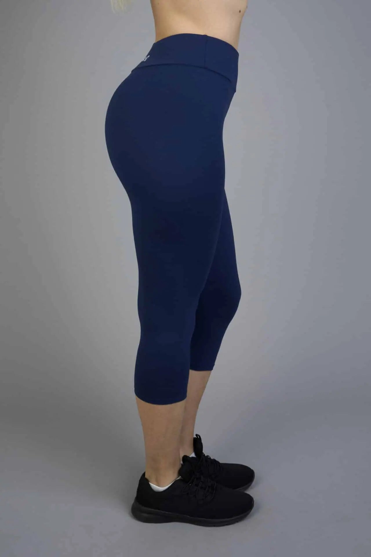 Dámské mléčné hedvábné capri legíny – 303