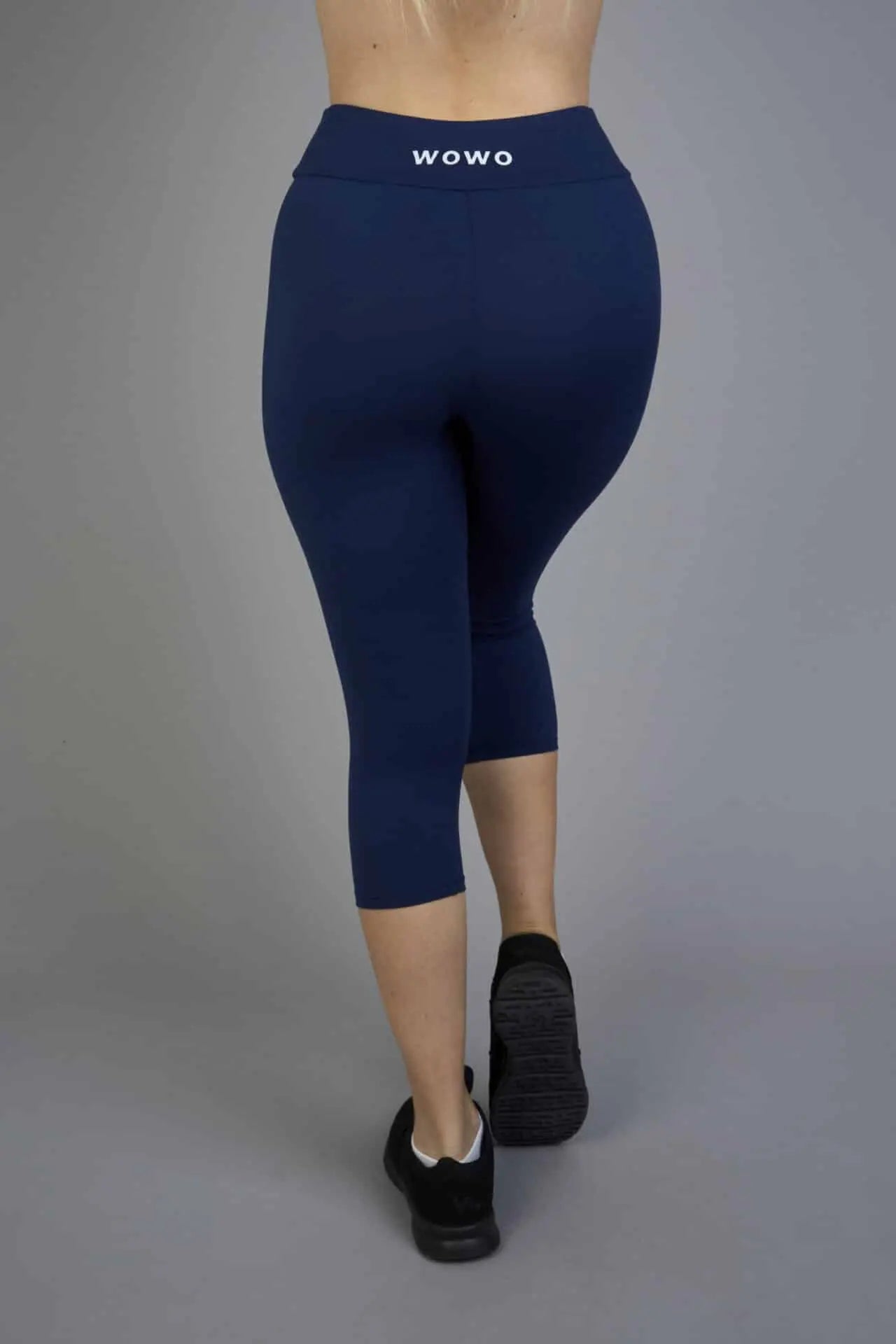Dámské mléčné hedvábné capri legíny – 303