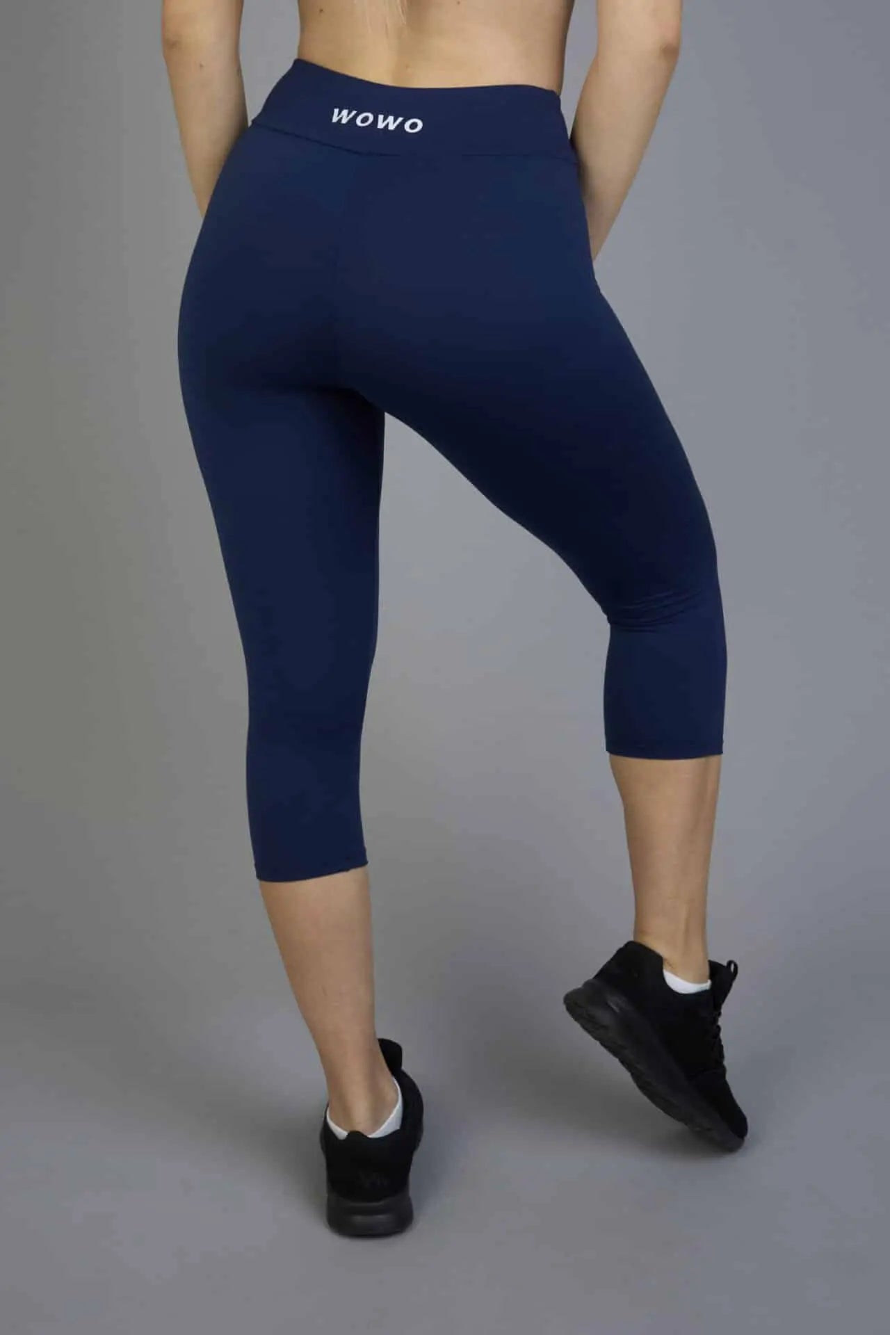 Dámské mléčné hedvábné capri legíny – 303